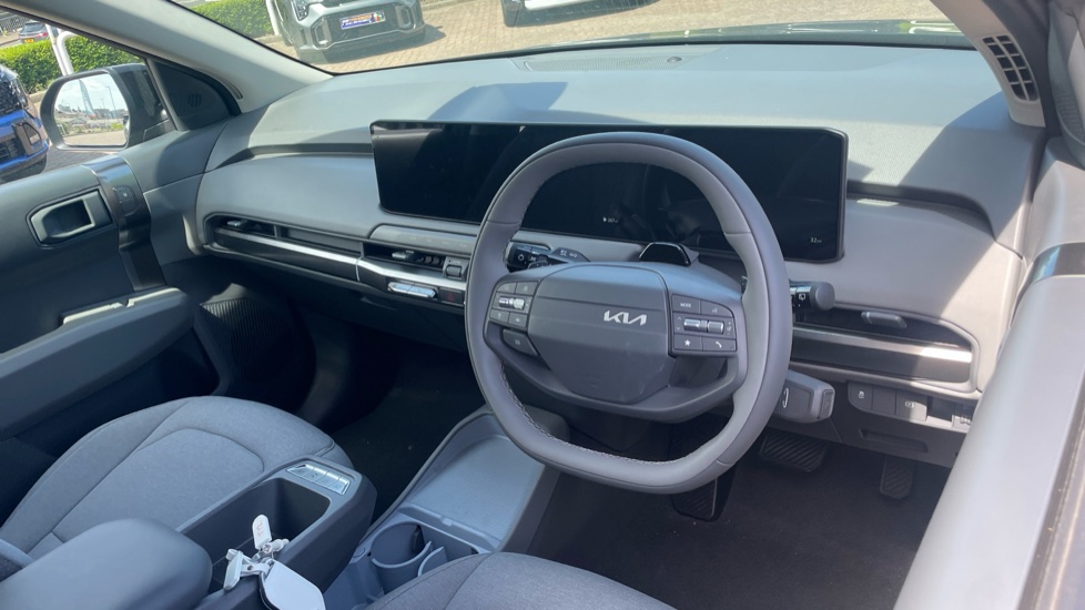 Kia EV3 150kW Air 81.4kWh 5dr Auto Electric Estate - Image 11