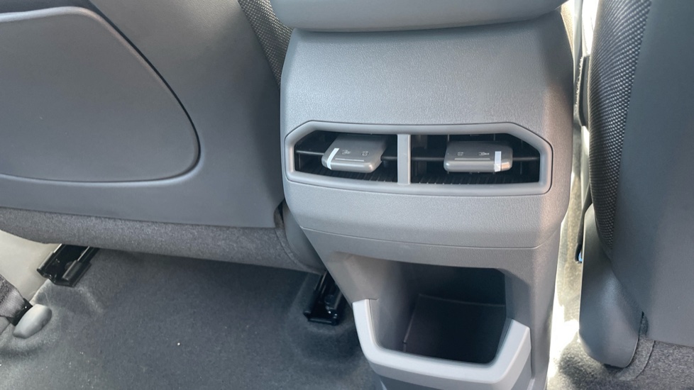 Kia EV3 150kW Air 81.4kWh 5dr Auto Electric Estate - Image 27
