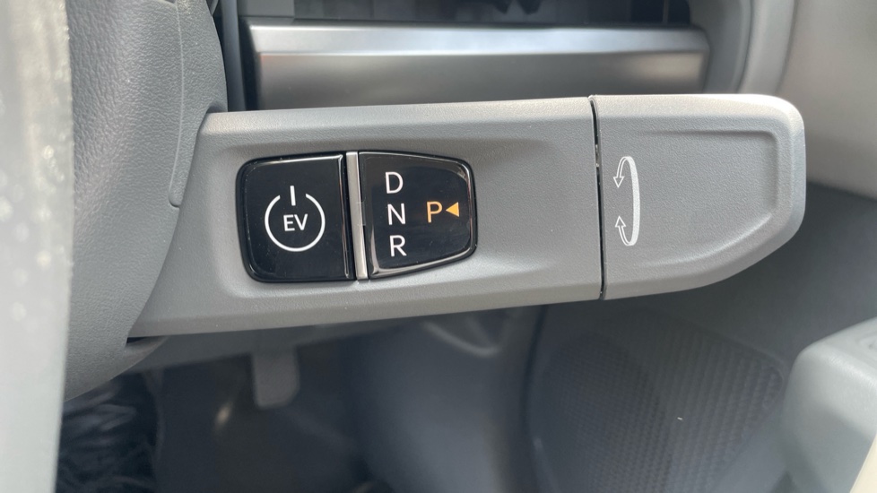 Kia EV3 150kW Air 81.4kWh 5dr Auto Electric Estate - Image 35