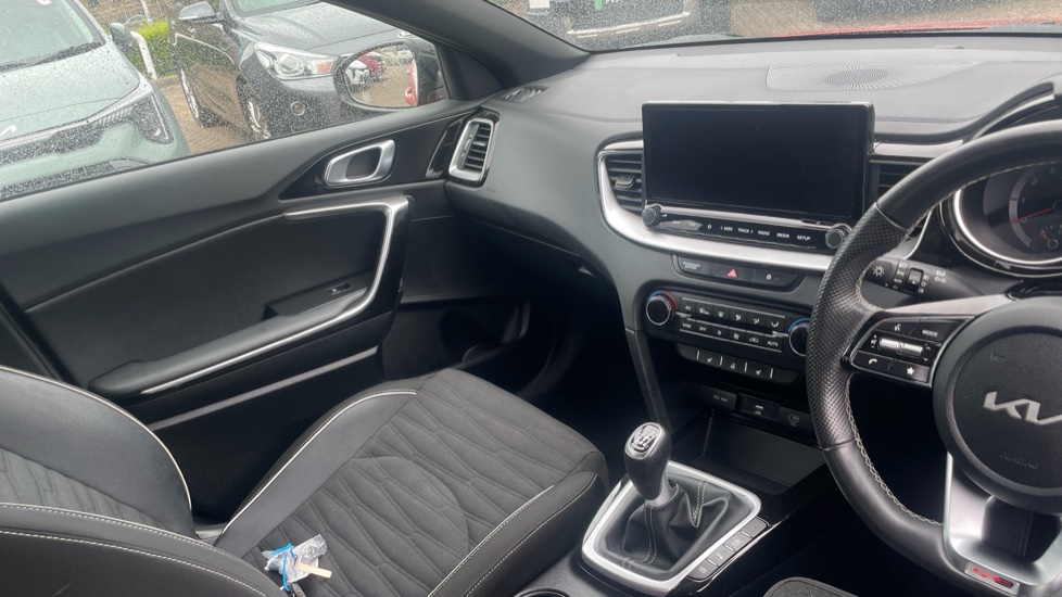 Kia Ceed 1.5T GDi ISG GT-Line 5dr Petrol Hatchback - Image 14