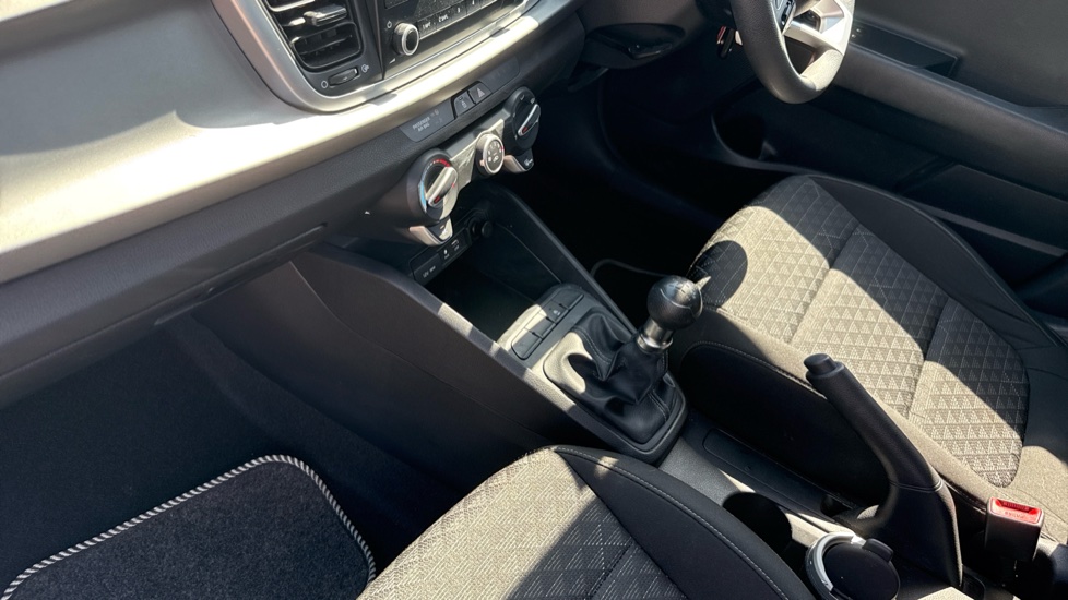 Kia Rio 1.25 1 5dr Petrol Hatchback - Image 13
