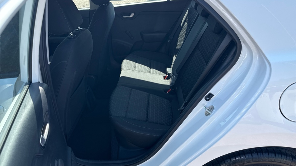 Kia Rio 1.25 1 5dr Petrol Hatchback - Image 16