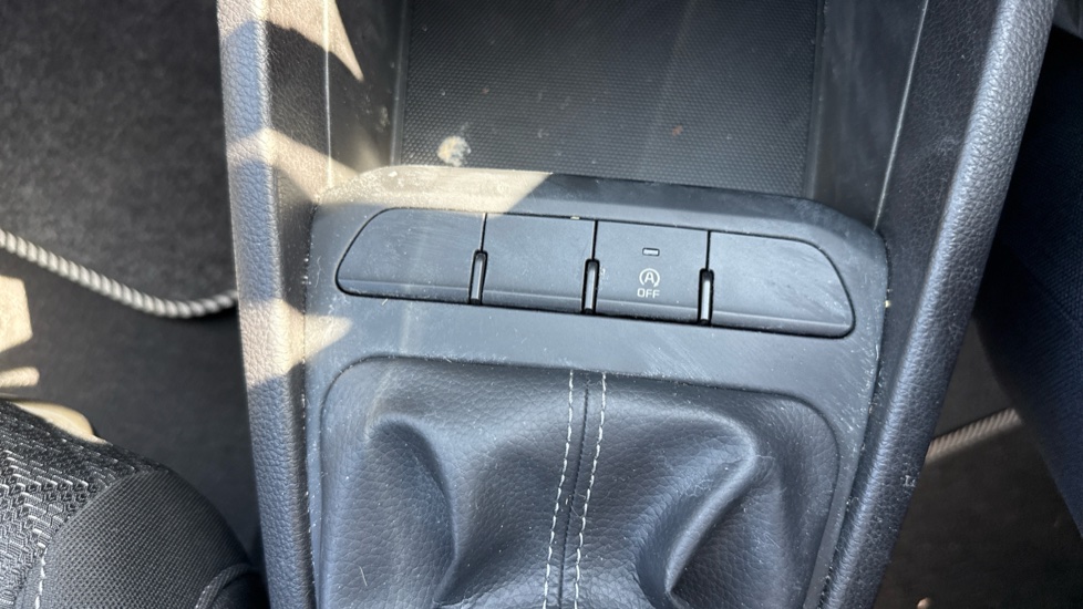 Kia Rio 1.25 1 5dr Petrol Hatchback - Image 28
