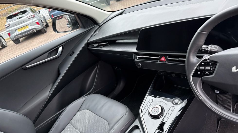 Kia Niro 1.6 GDi Hybrid 3 5dr DCT Hybrid Estate - Image 14