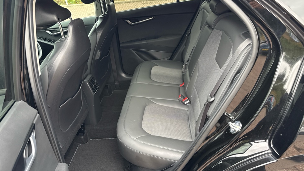 Kia Niro 1.6 GDi Hybrid 3 5dr DCT Hybrid Estate - Image 16
