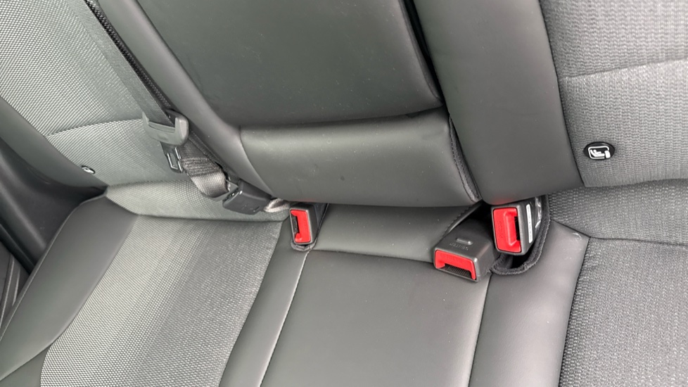 Kia Niro 1.6 GDi Hybrid 3 5dr DCT Hybrid Estate - Image 17