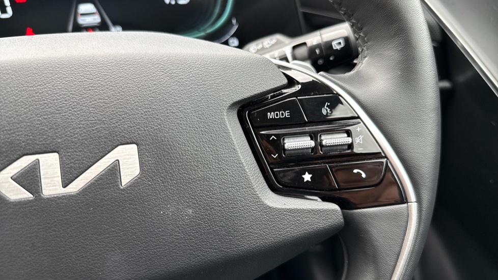 Kia Niro 1.6 GDi Hybrid 3 5dr DCT Hybrid Estate - Image 21