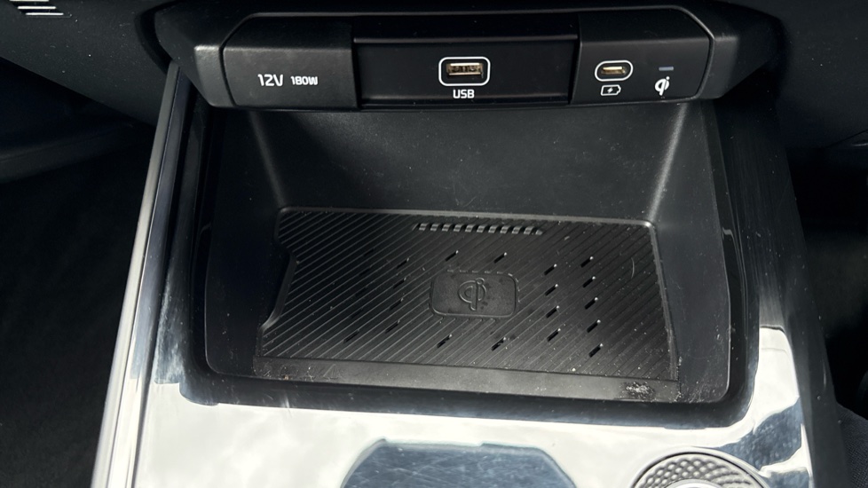 Kia Niro 1.6 GDi Hybrid 3 5dr DCT Hybrid Estate - Image 30