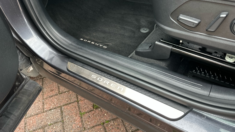 Kia Sorento 2.2 CRDi Edition 5dr DCT Diesel Station Wagon - Image 34