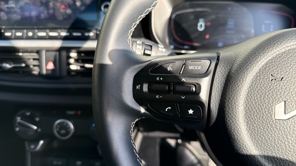 Kia Picanto 1.0 Pure 5dr Petrol Hatchback - Image 24