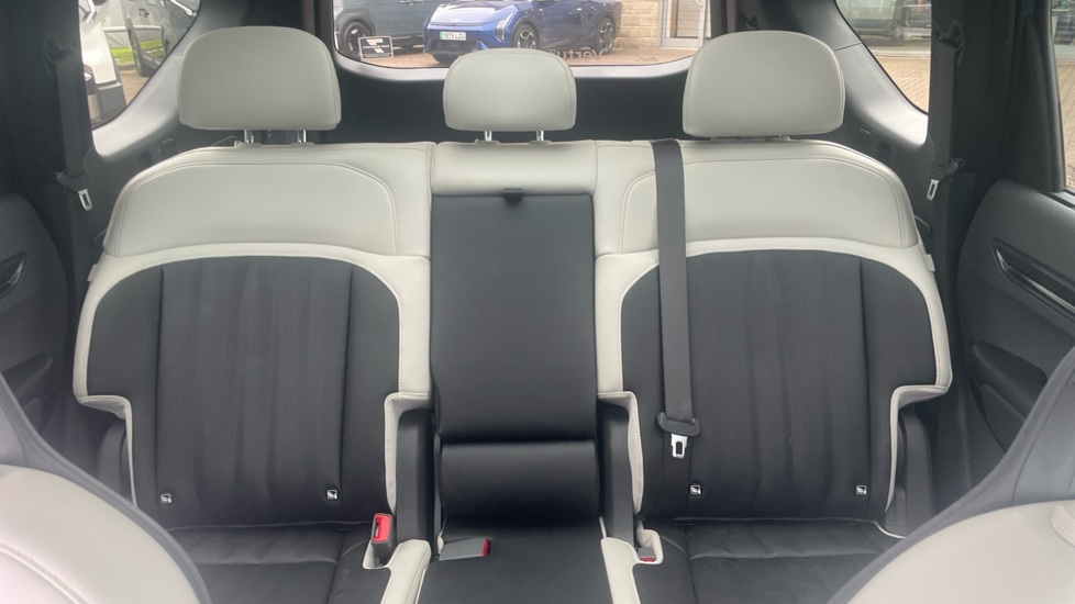 Kia EV9 282kW GT-Line S 99.8kWh AWD 5dr [7St] Auto Electric Estate - Image 15