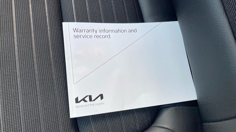 Kia Stonic 1.0T GDi 48V Shadow 5dr DCT Petrol Estate - Image 19