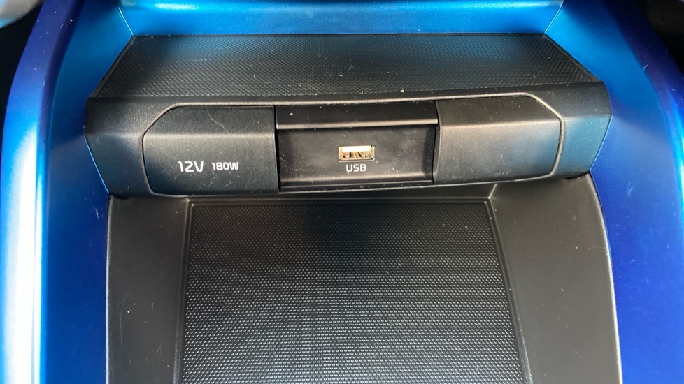 Kia Stonic 1.0T GDi 48V Shadow 5dr DCT Petrol Estate - Image 35