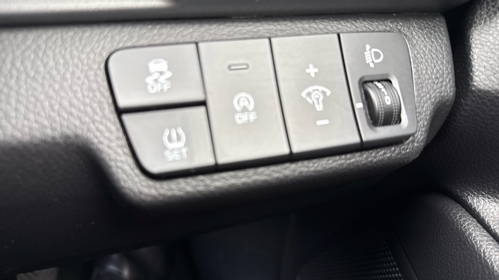 Kia Stonic 1.0T GDi 99 2 5dr Petrol Estate - Image 30