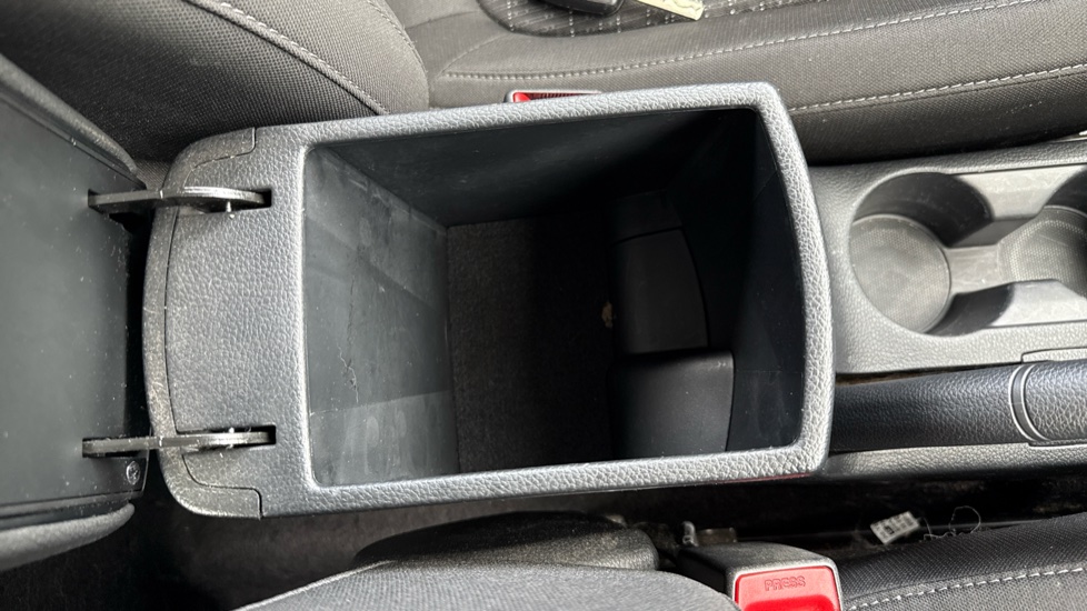 Kia Stonic 1.0T GDi 99 2 5dr Petrol Estate - Image 32