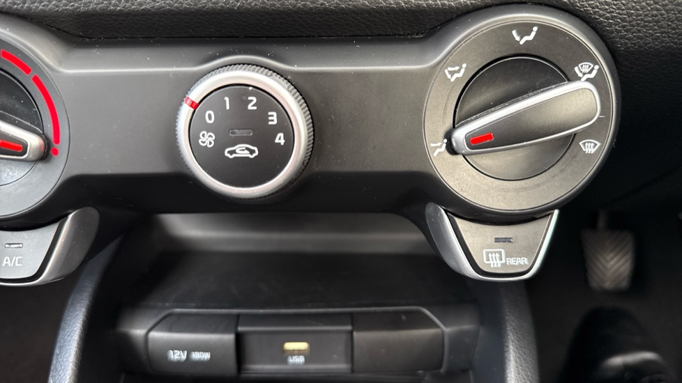 Kia Stonic 1.0T GDi 99 2 5dr Petrol Estate - Image 38
