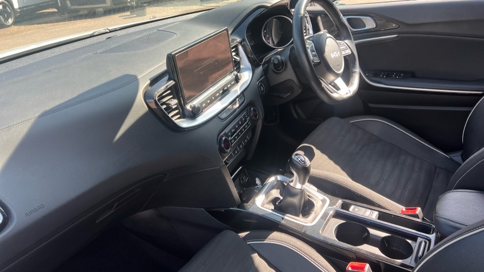 Kia Pro Ceed 1.5T GDi ISG GT-Line 5dr Petrol Estate - Image 9