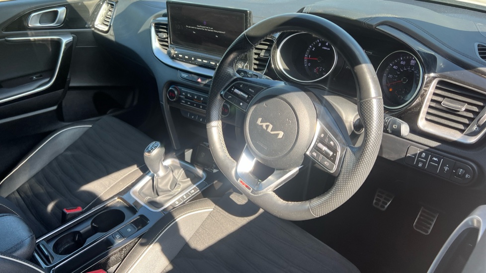 Kia Pro Ceed 1.5T GDi ISG GT-Line 5dr Petrol Estate - Image 11