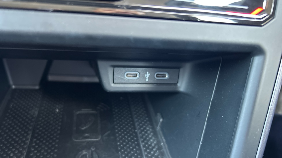 Volkswagen Taigo 1.0 TSI 110 Style 5dr Petrol Hatchback - Image 22