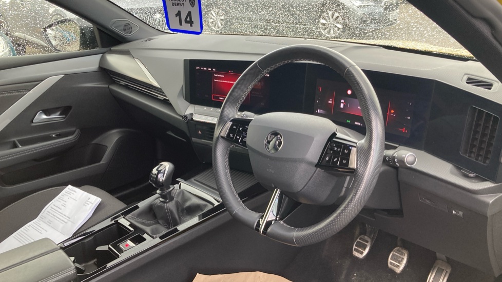Vauxhall Astra 1.2 Turbo 130 GS 5dr Petrol Hatchback - Image 11