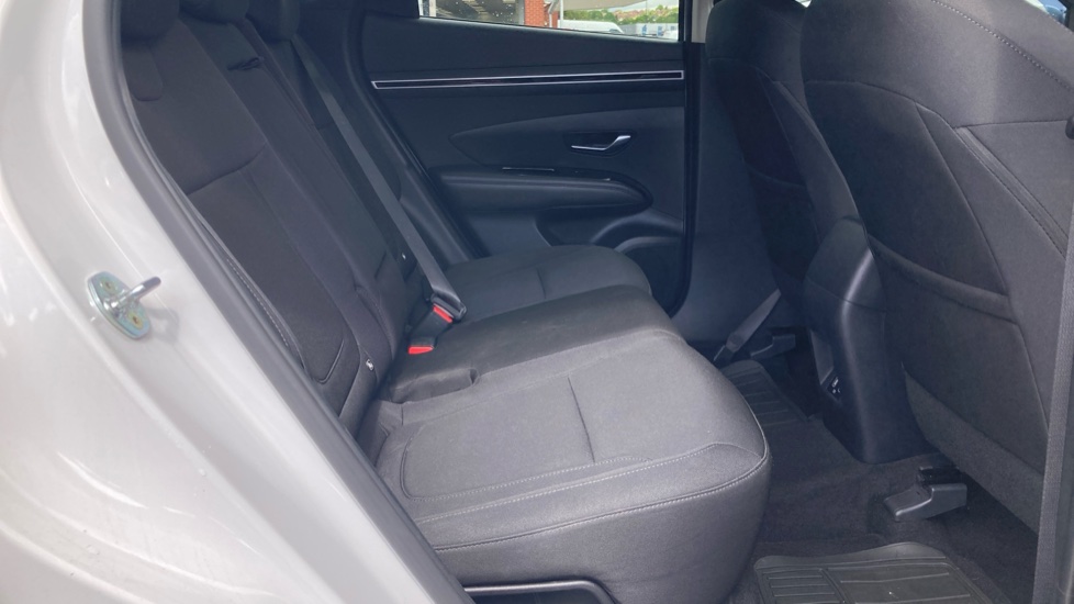 Hyundai TUCSON 1.6 TGDi SE Connect 5dr 2WD Petrol Estate - Image 16