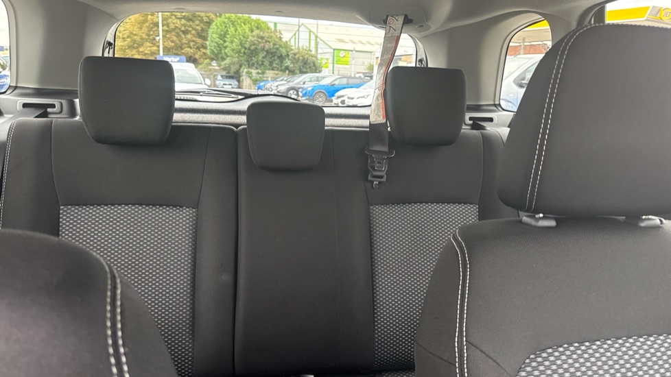 Suzuki Vitara 1.5 Hybrid SZ-T 5dr AGS Hybrid Estate - Image 15