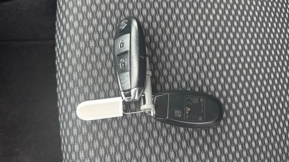 Suzuki Vitara 1.5 Hybrid SZ-T 5dr AGS Hybrid Estate - Image 20