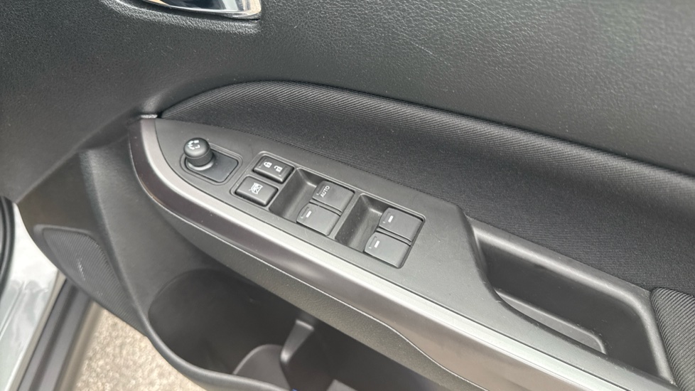 Suzuki Vitara 1.5 Hybrid SZ-T 5dr AGS Hybrid Estate - Image 26