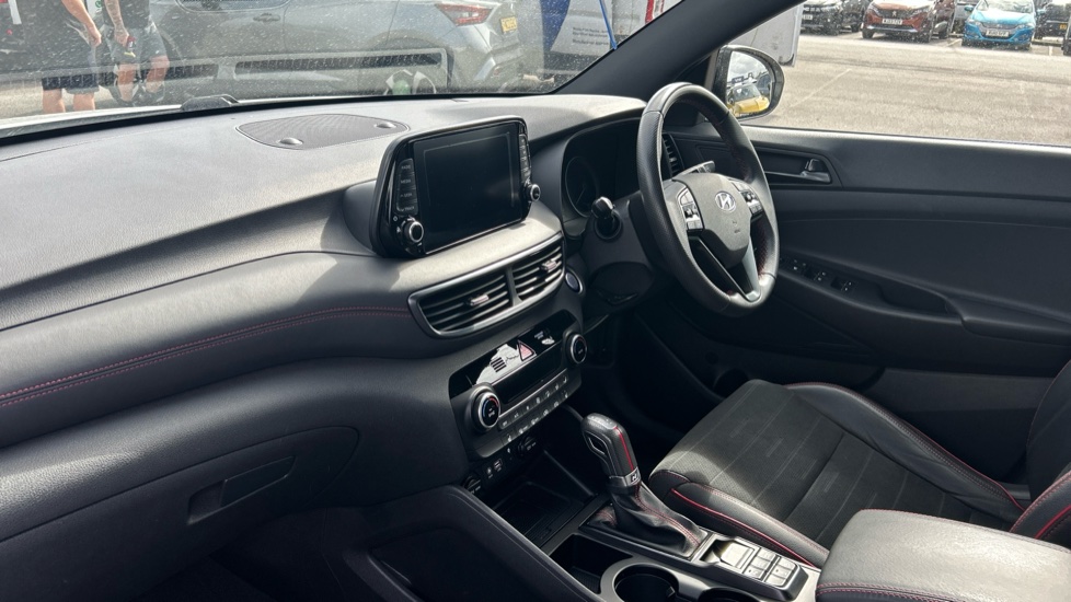 Hyundai TUCSON 1.6 TGDi 177 N Line 5dr 2WD DCT Petrol Estate - Image 9