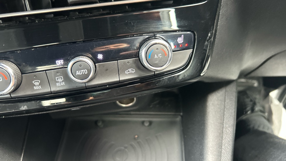 Vauxhall Mokka 1.2 Turbo 136 Ultimate 5dr Petrol Hatchback - Image 27