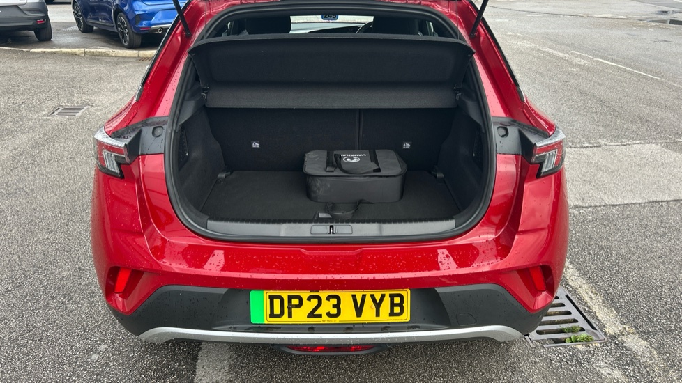 Vauxhall Mokka 100kW Ultimate 50kWh 5dr Auto Electric Hatchback - Image 4