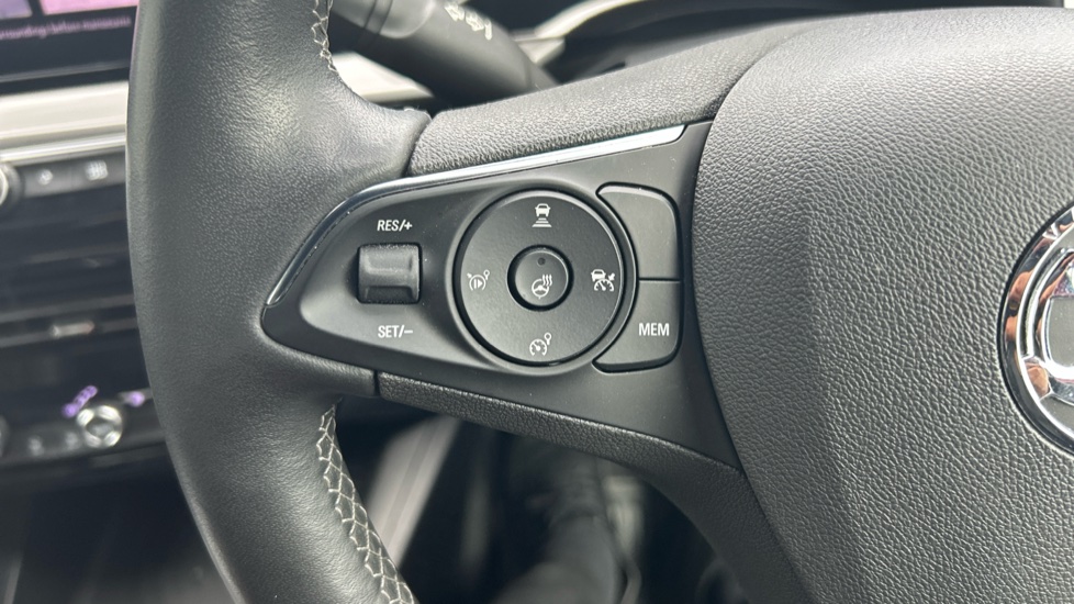 Vauxhall Mokka 100kW Ultimate 50kWh 5dr Auto Electric Hatchback - Image 29