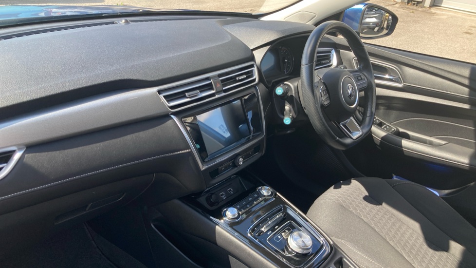 MG MG5 115kW Excite EV 61kWh 5dr Auto Electric Estate - Image 9