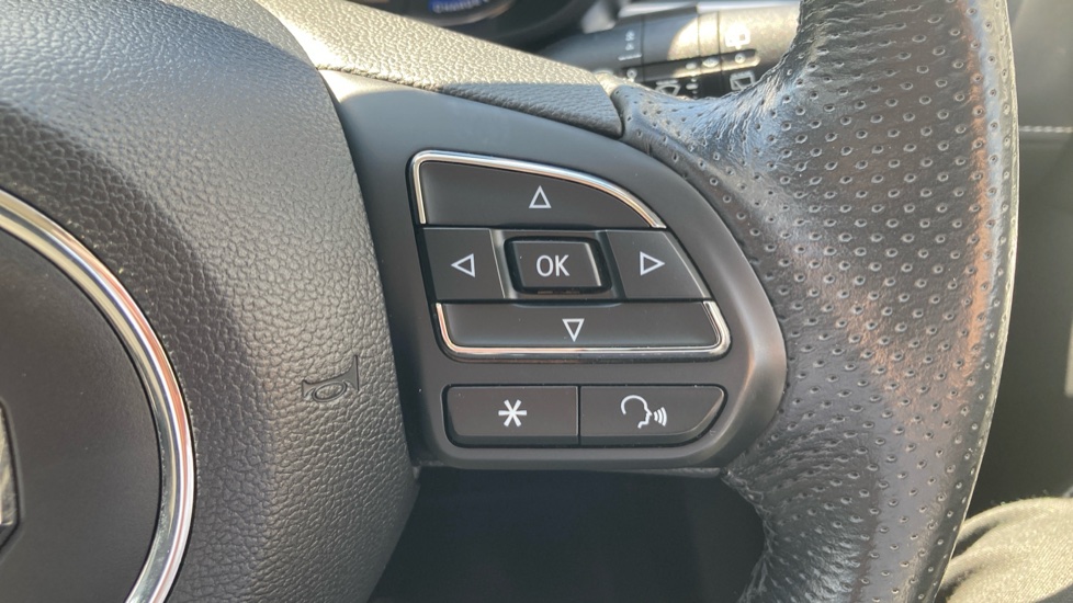 MG MG5 115kW Excite EV 61kWh 5dr Auto Electric Estate - Image 25