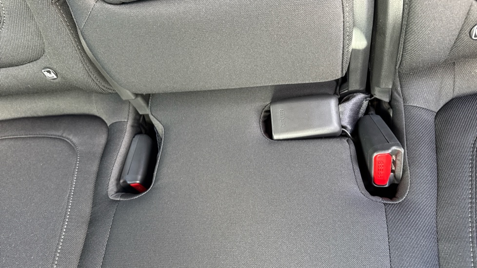 Hyundai TUCSON 1.6 TGDi Hybrid 230 Premium 5dr 2WD Auto Hybrid Estate - Image 17