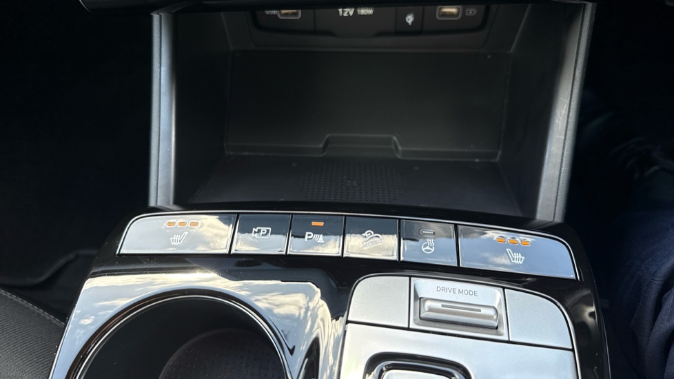 Hyundai TUCSON 1.6 TGDi Hybrid 230 Premium 5dr 2WD Auto Hybrid Estate - Image 49