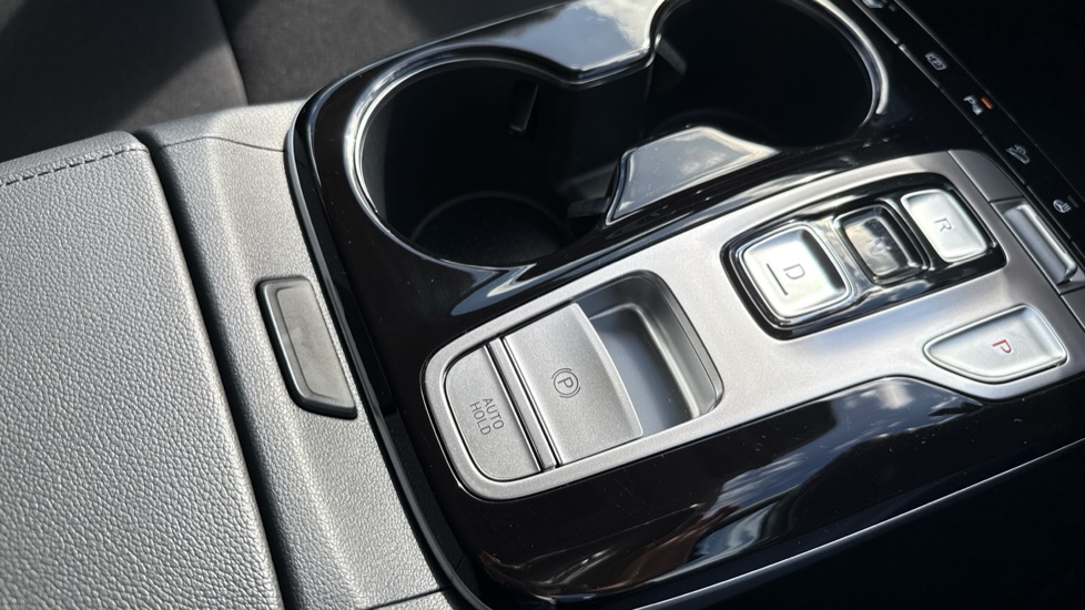 Hyundai TUCSON 1.6 TGDi Hybrid 230 Premium 5dr 2WD Auto Hybrid Estate - Image 50