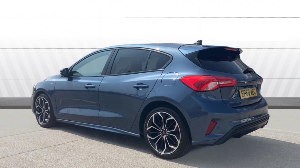 Ford Focus 1.0 EcoBoost 125 ST-Line X 5dr Petrol Hatchback - Image 2
