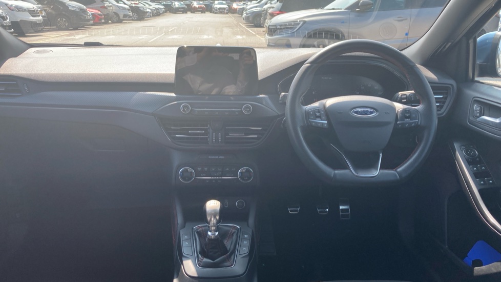 Ford Focus 1.0 EcoBoost 125 ST-Line X 5dr Petrol Hatchback - Image 10