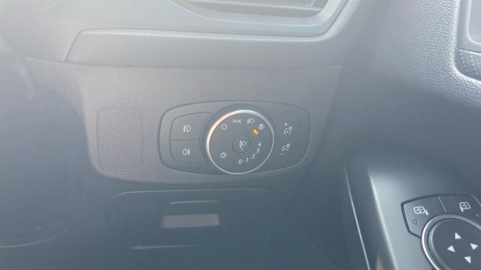 Ford Focus 1.0 EcoBoost 125 ST-Line X 5dr Petrol Hatchback - Image 28