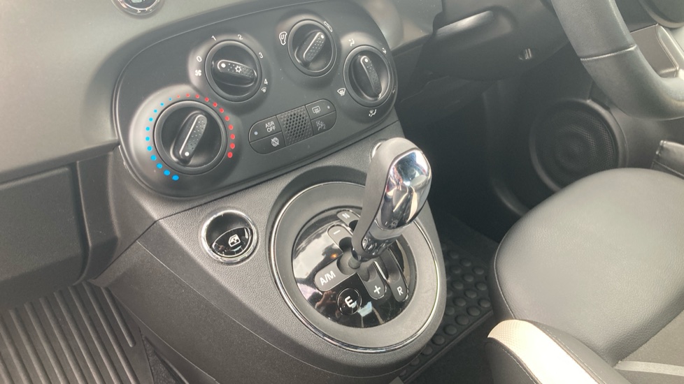 Fiat 500 1.2 S 3dr Dualogic Petrol Hatchback - Image 13