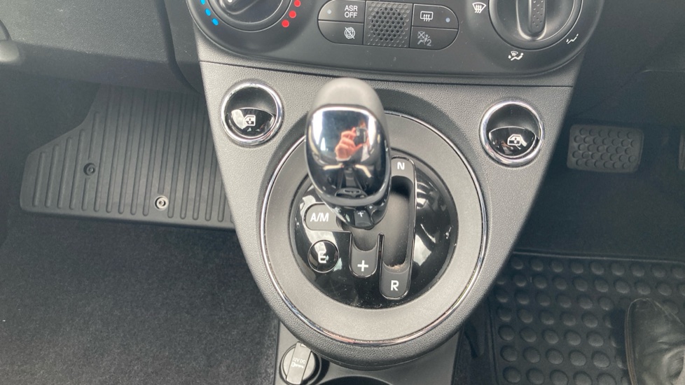 Fiat 500 1.2 S 3dr Dualogic Petrol Hatchback - Image 27