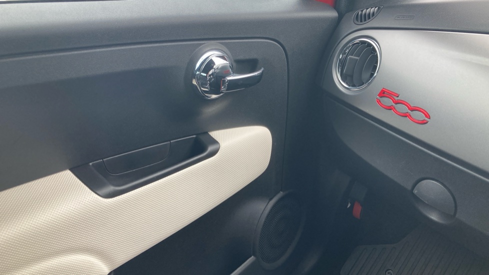 Fiat 500 1.2 S 3dr Dualogic Petrol Hatchback - Image 31