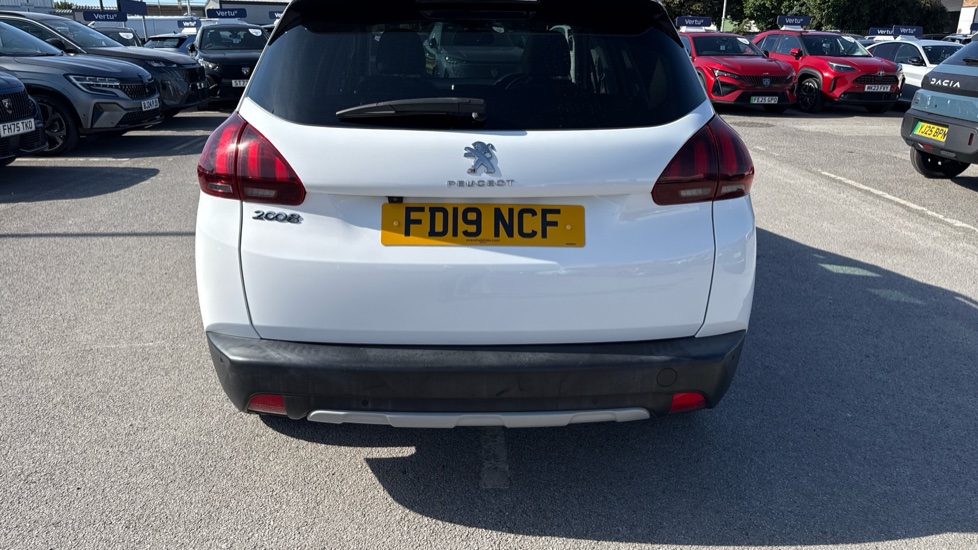 Peugeot 2008 1.2 PureTech Allure Premium 5dr [Start Stop] Petrol Estate - Image 29