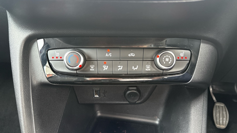 Vauxhall Corsa 1.2 SE Nav Premium 5dr Petrol Hatchback - Image 29