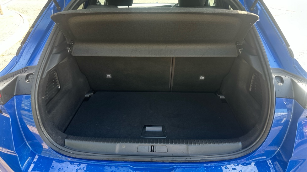 Vauxhall Mokka 100kW Ultimate 50kWh 5dr Auto Electric Hatchback - Image 4