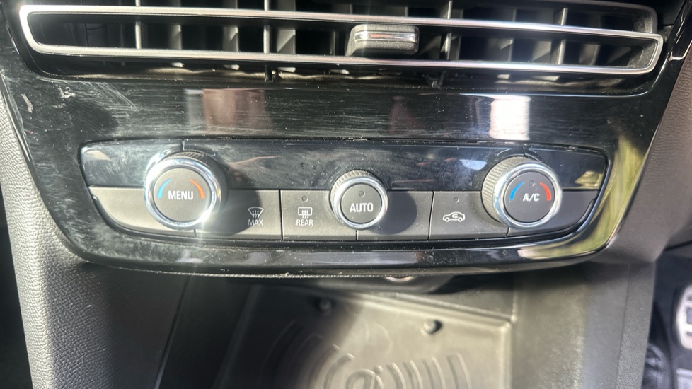 Vauxhall Mokka 100kW Ultimate 50kWh 5dr Auto Electric Hatchback - Image 28