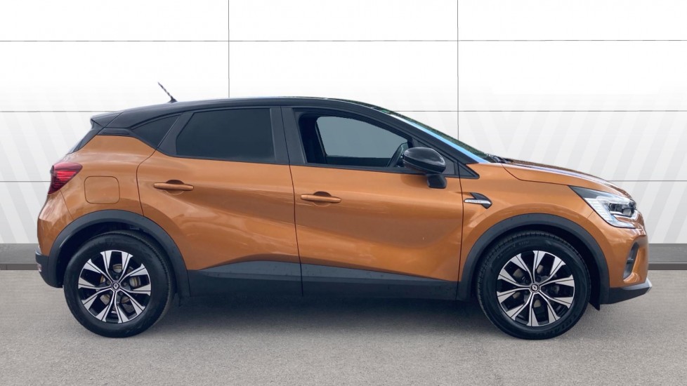 Renault Captur 1.0 TCE 90 SE Limited 5dr Petrol Hatchback - Image 5