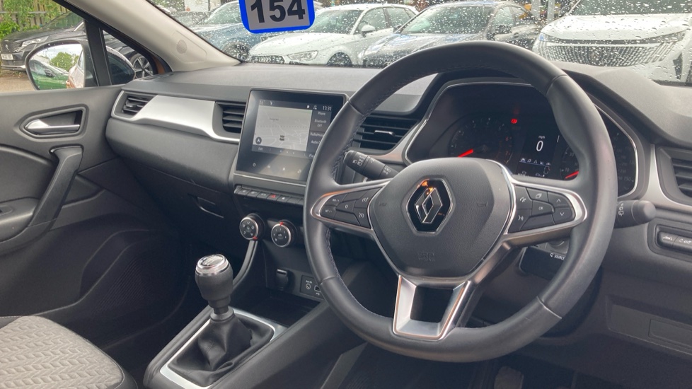 Renault Captur 1.0 TCE 90 SE Limited 5dr Petrol Hatchback - Image 11