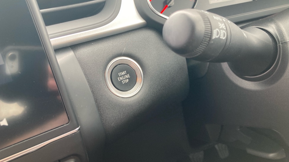 Renault Captur 1.0 TCE 90 SE Limited 5dr Petrol Hatchback - Image 25